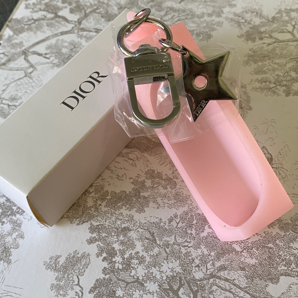 Dior Addict Key Chain - Picture 2 of 11